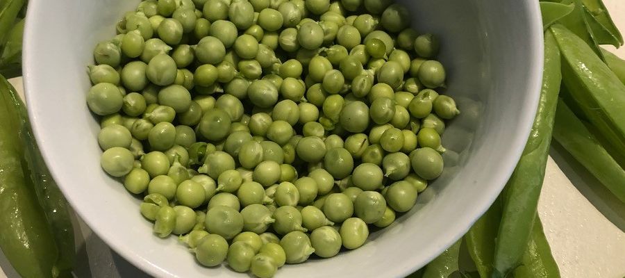 Pourquoi ne pas gratiner les petits pois, avec quelques asperges. C'est vraiment une ide dlicieuse! Allez,  vos fourneaux.... de Belgourmet.eu