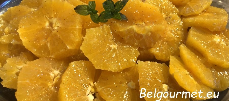 Un délicieux dessert bien frais, léger et fort apprécié, cette salade d'oranges est d'une magnifique présentation.  de Belgourmet.eu